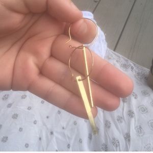 Adorable/ artsy creative golden oval hoop bar earr
